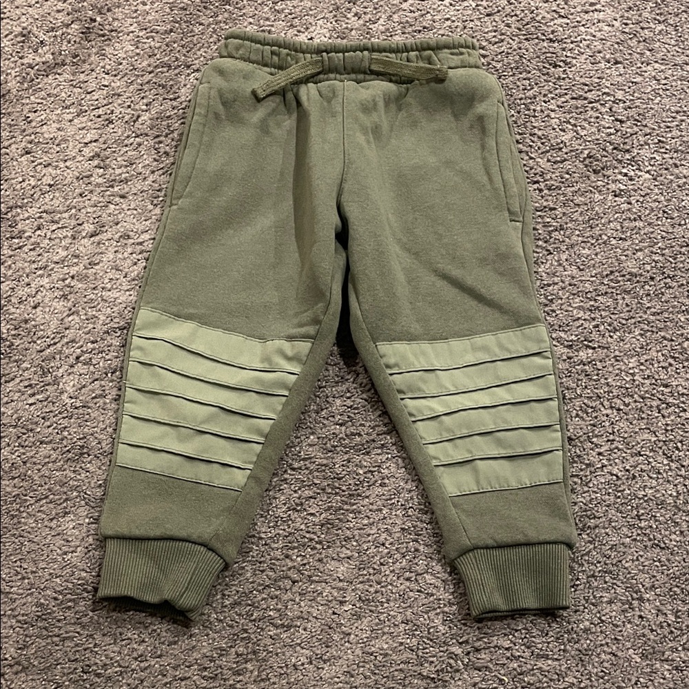 Stitch & Stone 2T Olive Jogger Sweatpants with Ribbed Detail
